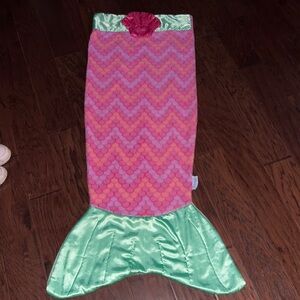 Pink & aquamarine blue green purple mermaid tail blanket with fin​